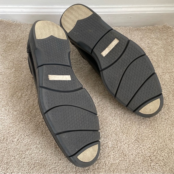 Mint condition Black Donald J. Pliner Leather Loafer. Men’s 9.5. - Picture 4 of 4